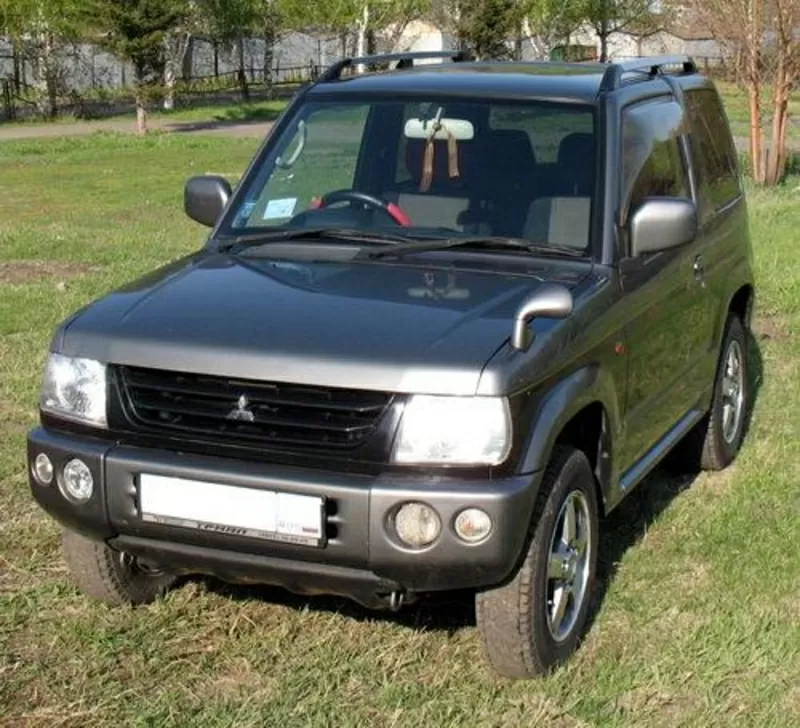 Продаю автомобиль Mitsubishi Pajero Mini 